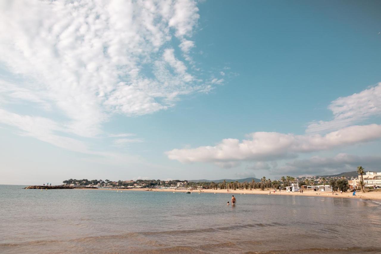 Apartamento Appart' Au Port Fréjus Exterior foto